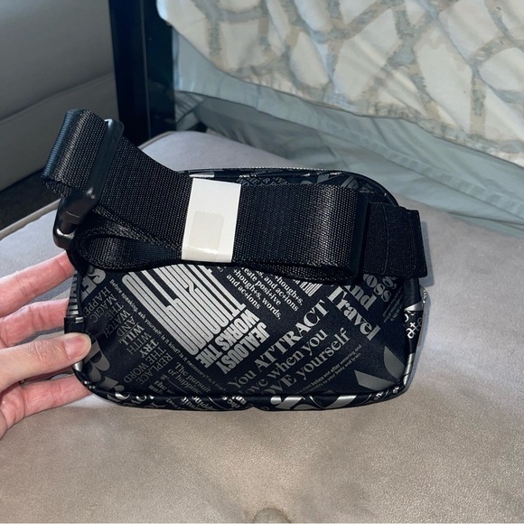 NEW Lululemon Unisex 1L Manifesto Everywhere Belt Bag Sling Bag Grey Fanny Pack - Picture 8 of 9